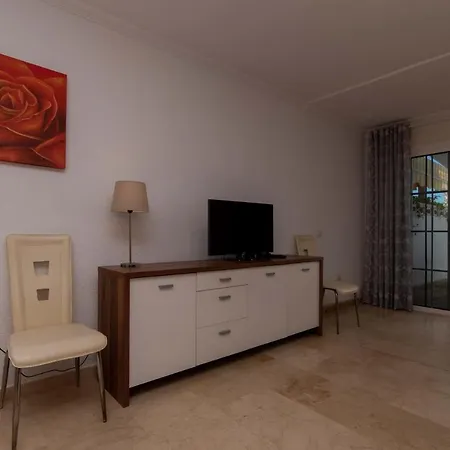 El Beril 14 - Two Bed * Costa Adeje (Tenerife)